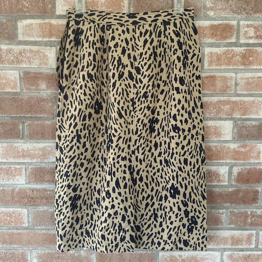 Vintage Valentino Miss V 100% Silk Skirt Cheetah Print Size 8